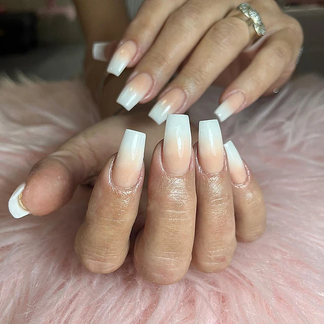 uñas color blanco